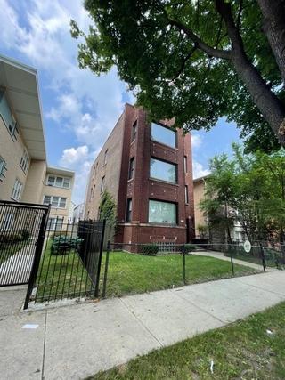 7918 S Essex Ave., Chicago, IL 60617