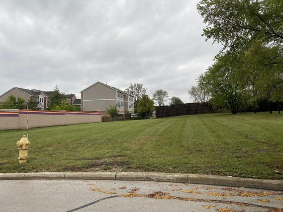 112 Brook Ct., Bolingbrook, IL 60440