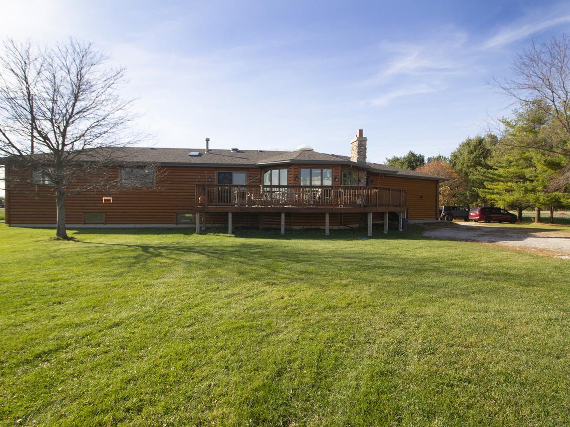 31615 S Drecksler Rd., Peotone, IL 60468