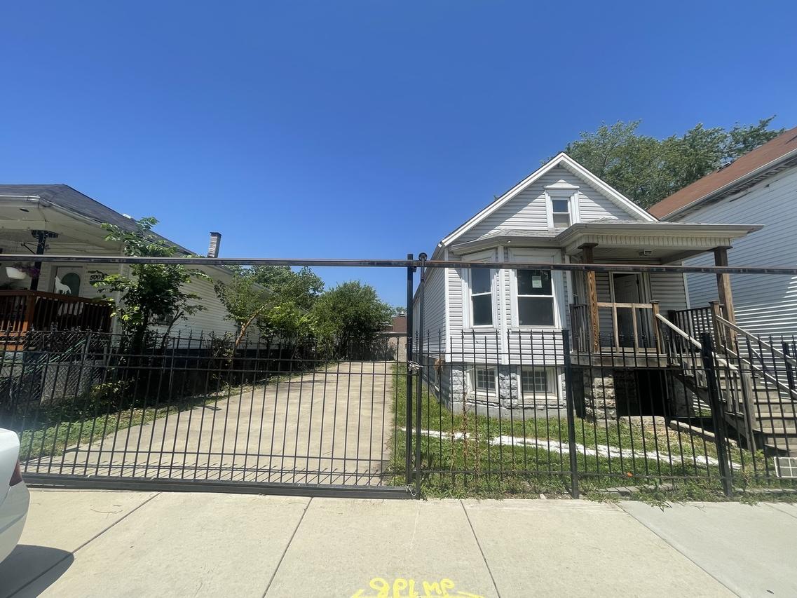 5002 W Fulton St., Chicago, IL 60644