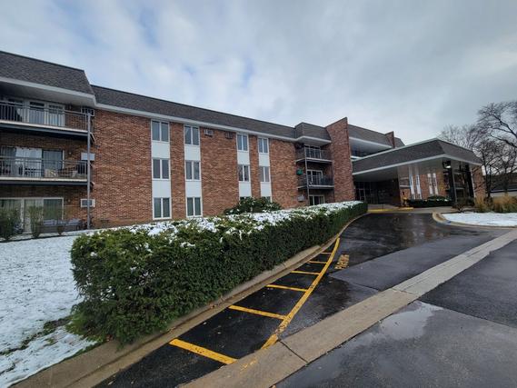 3913 Saratoga Ave. #308, Downers Grove, IL 60515