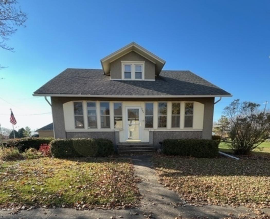 205 N Siebel St., Manlius, IL 61338