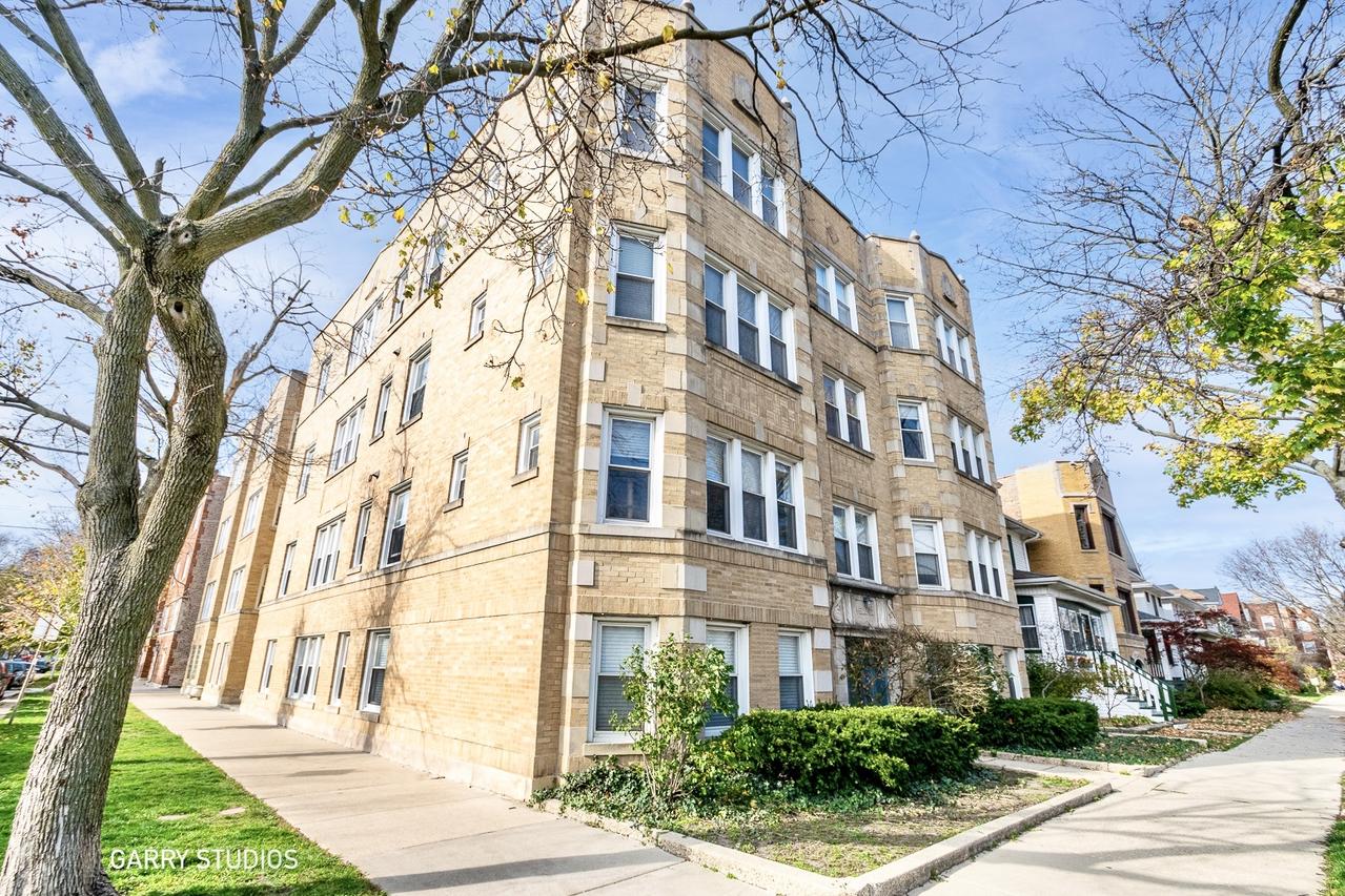 3000 W Sunnyside Ave. #1, Chicago, IL 60625