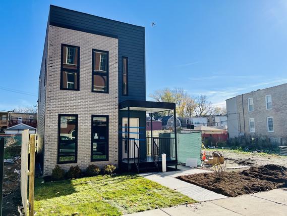 647 N Lawndale Ave., Chicago, IL 60624