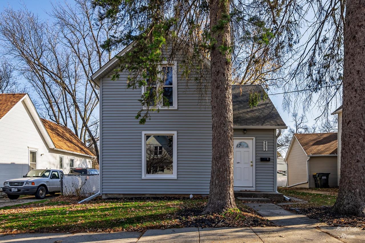 222 N State St., Genoa, IL 60135