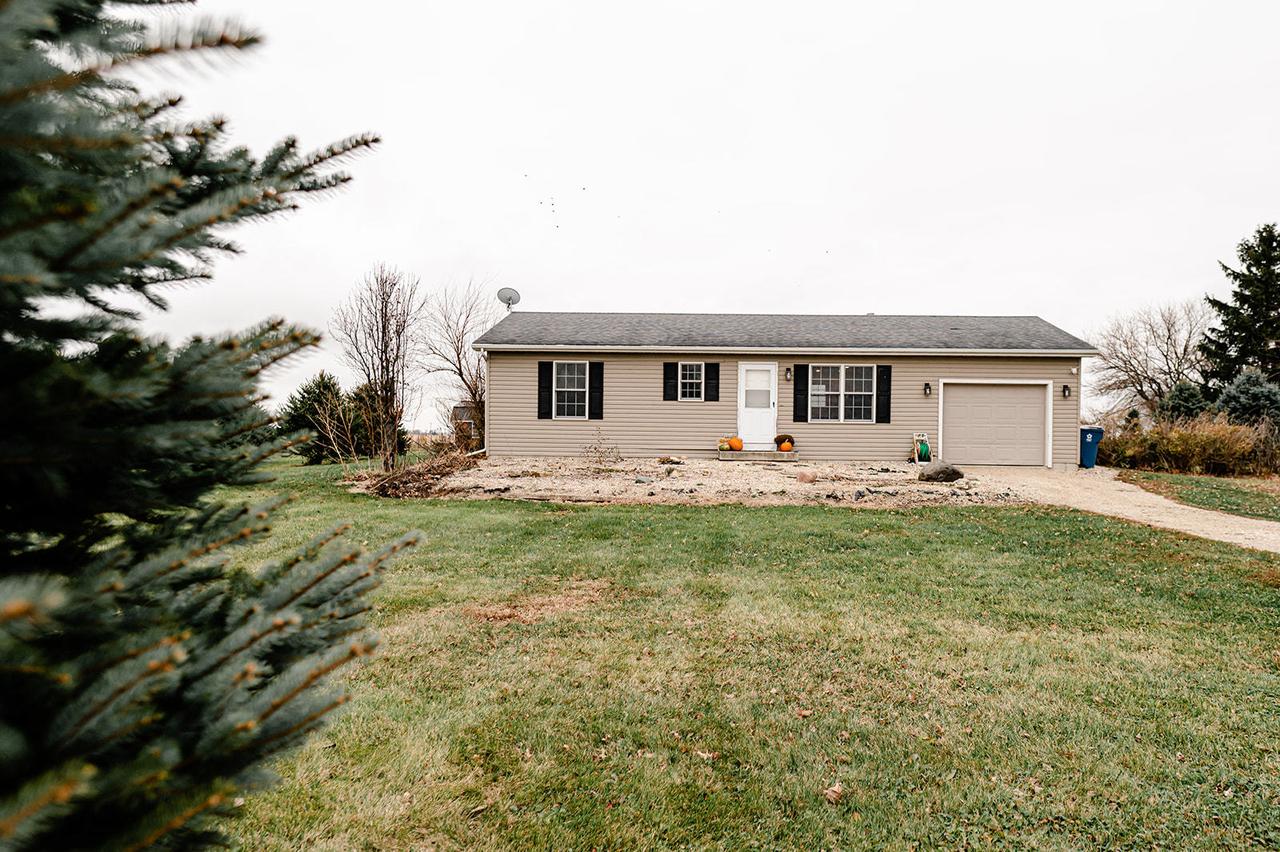 19870 3050 East St., Arlington, IL 61312