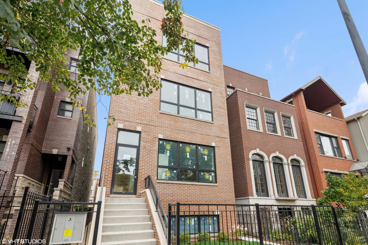 4020 N California Ave. #2, Chicago, IL 60618