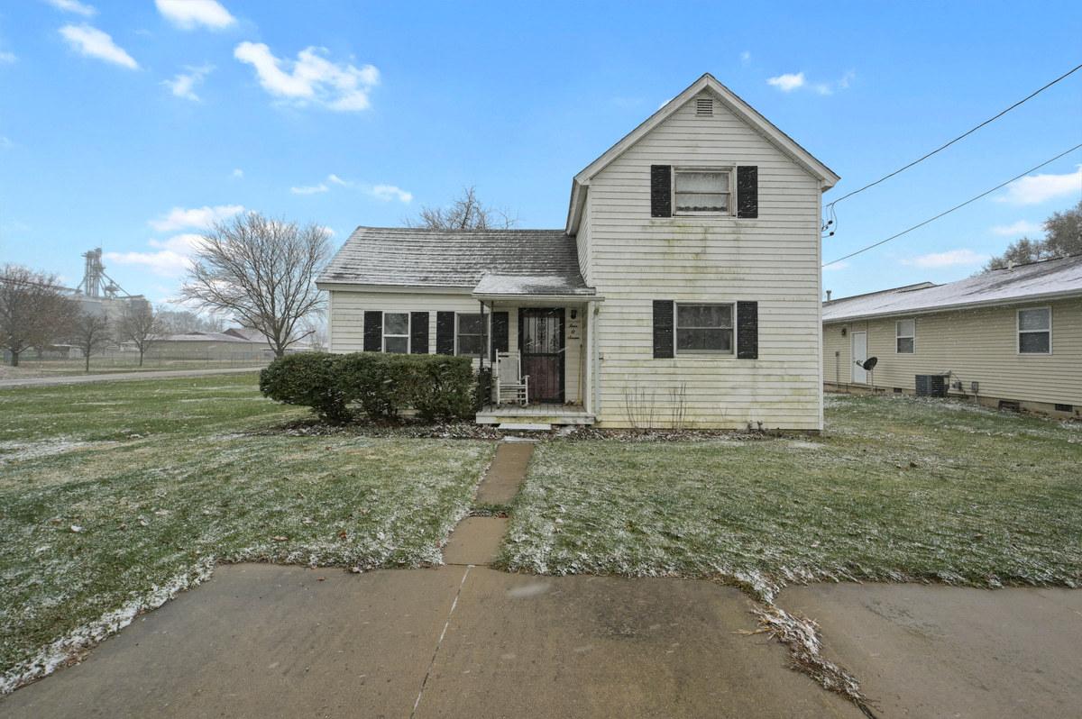 407 W 10th St., Gibson City, IL 60936