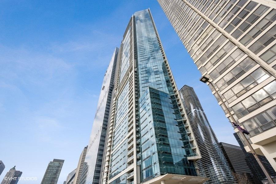 340 E Randolph St. #6002, Chicago, IL 60601