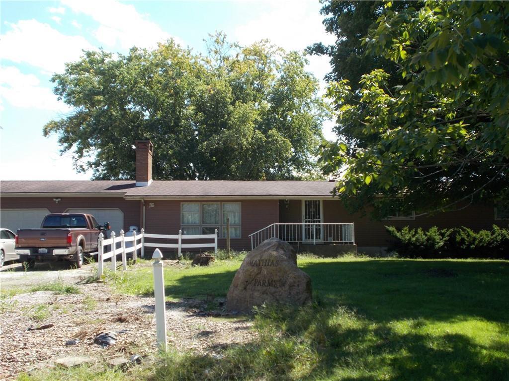 1050 400 North Rd., Herrick, IL 62431