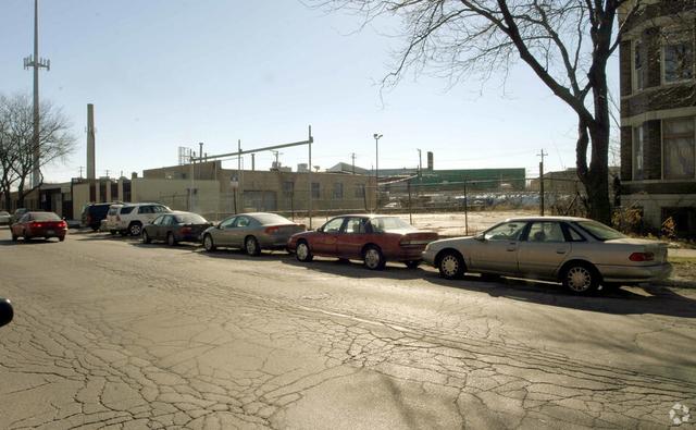 4937 W Grand Ave., Chicago, IL 60639