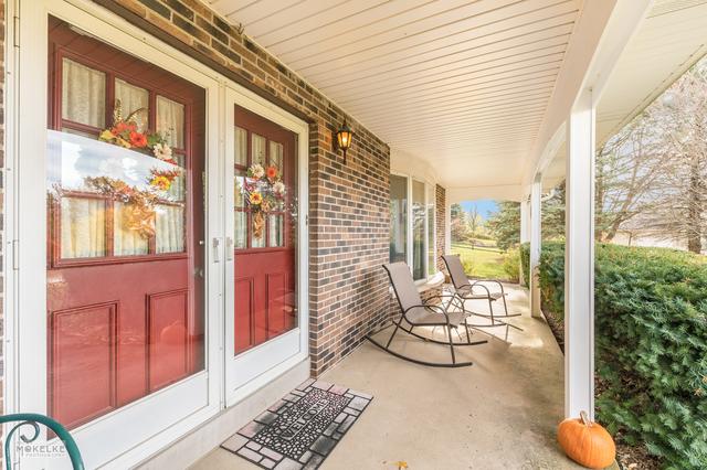 New Homes on 1+ Acres For Sale This Week That Attend Circle Center Grade School: November 16th to November 22nd
