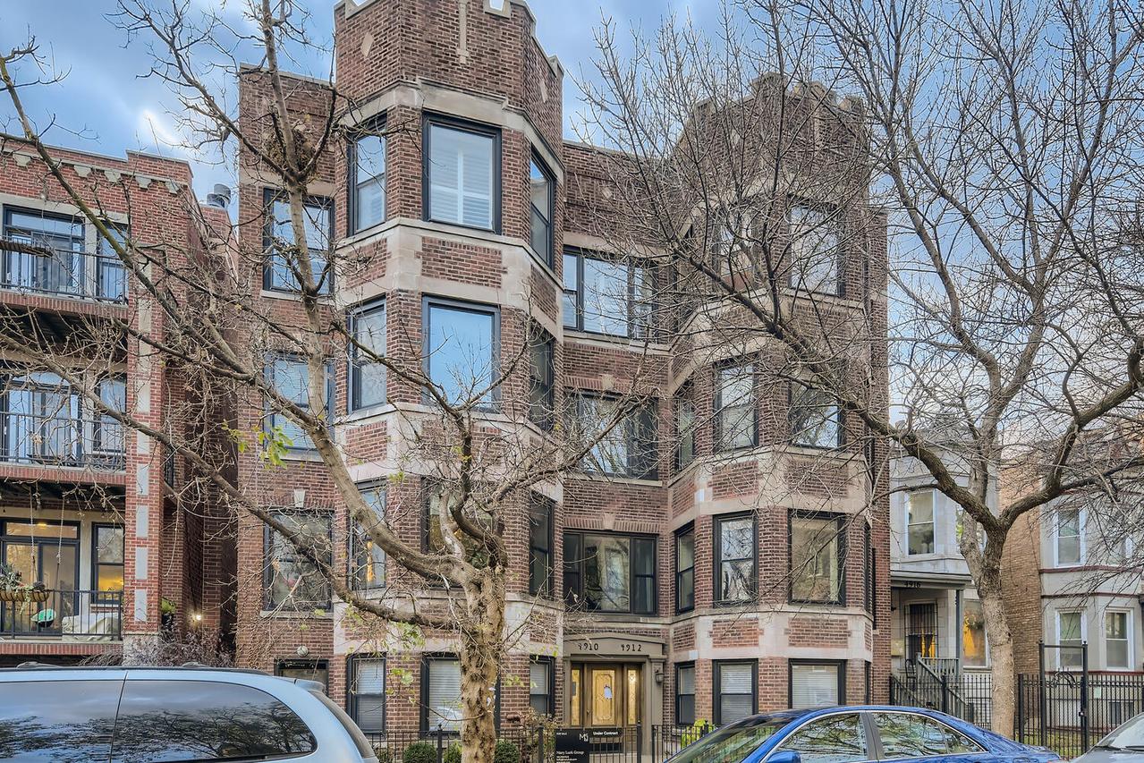 4912 N Winthrop Ave. #4N, Chicago, IL 60640