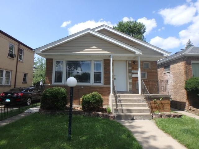 10512 S Prairie Ave., Chicago, IL 60628