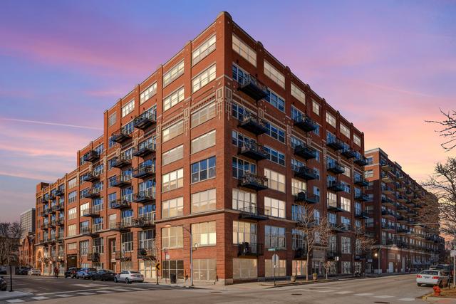 1500 W Monroe St. #718, Chicago, IL 60607