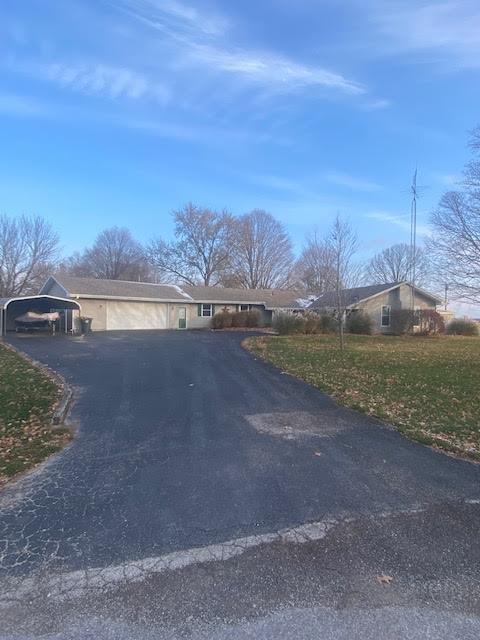 401 E North 2nd St., Findlay, IL 62534