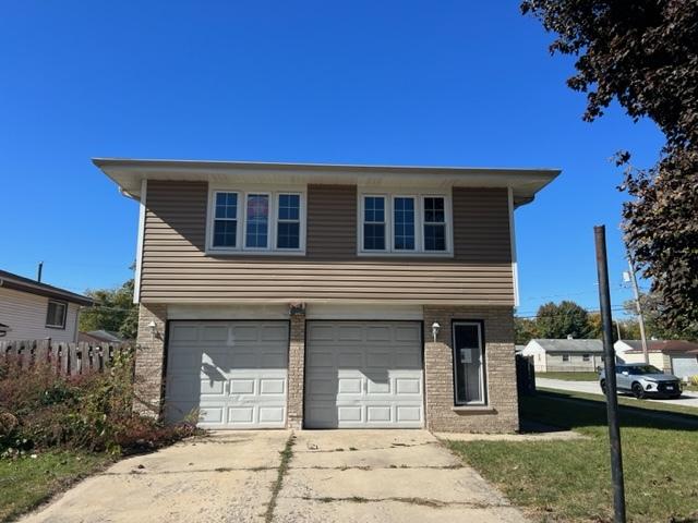 14100 S Manistee Ave., Burnham, IL 60633