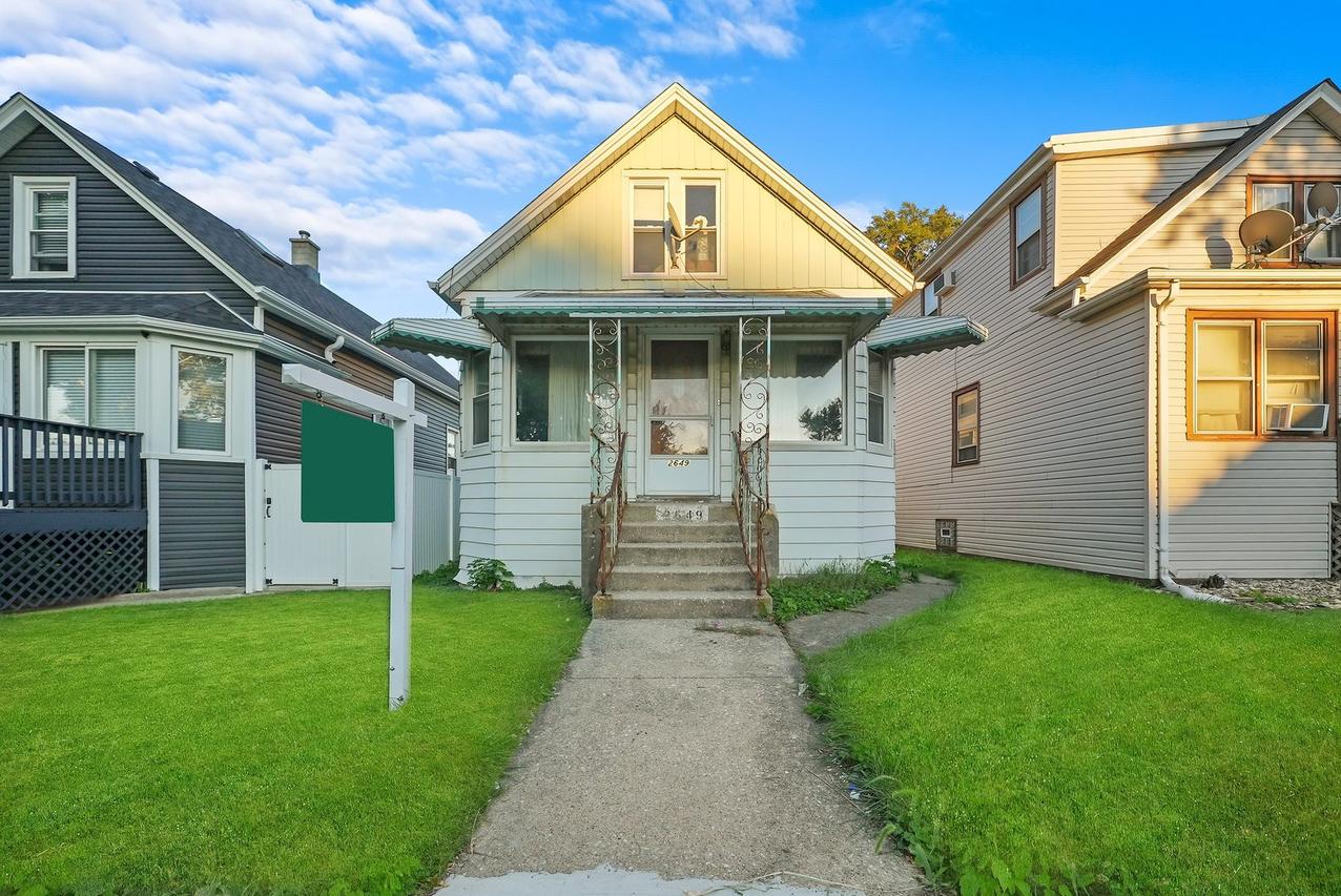2649 N Mont Clare Ave., Chicago, IL 60707