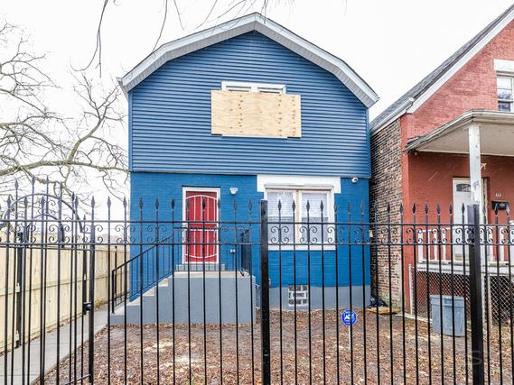 455 N Harding Ave., Chicago, IL 60624