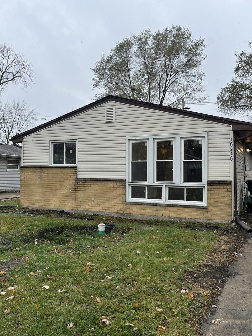 16226 Ashland Ave., Markham, IL 60428
