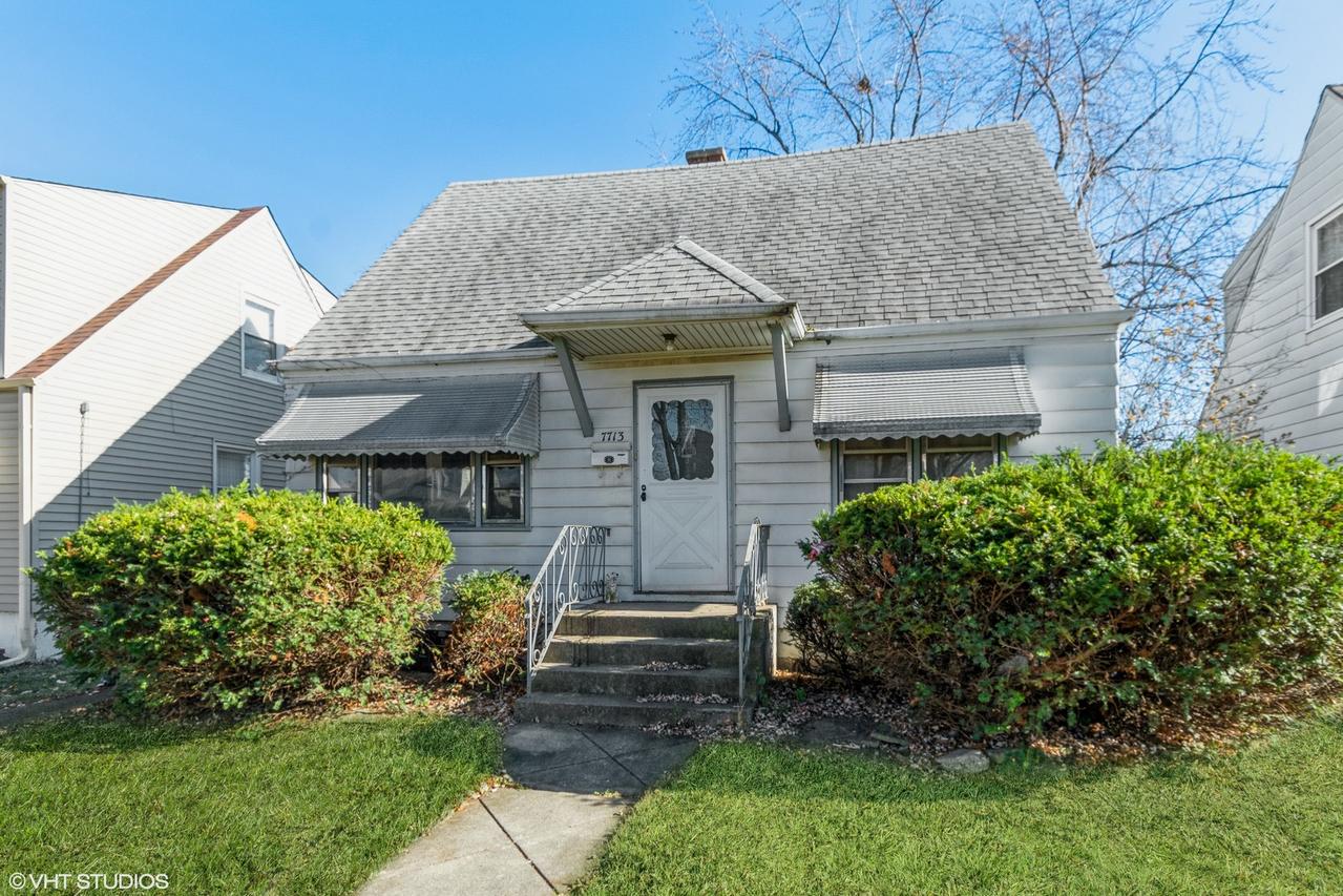 7713 S Trumbull Ave., Chicago, IL 60652