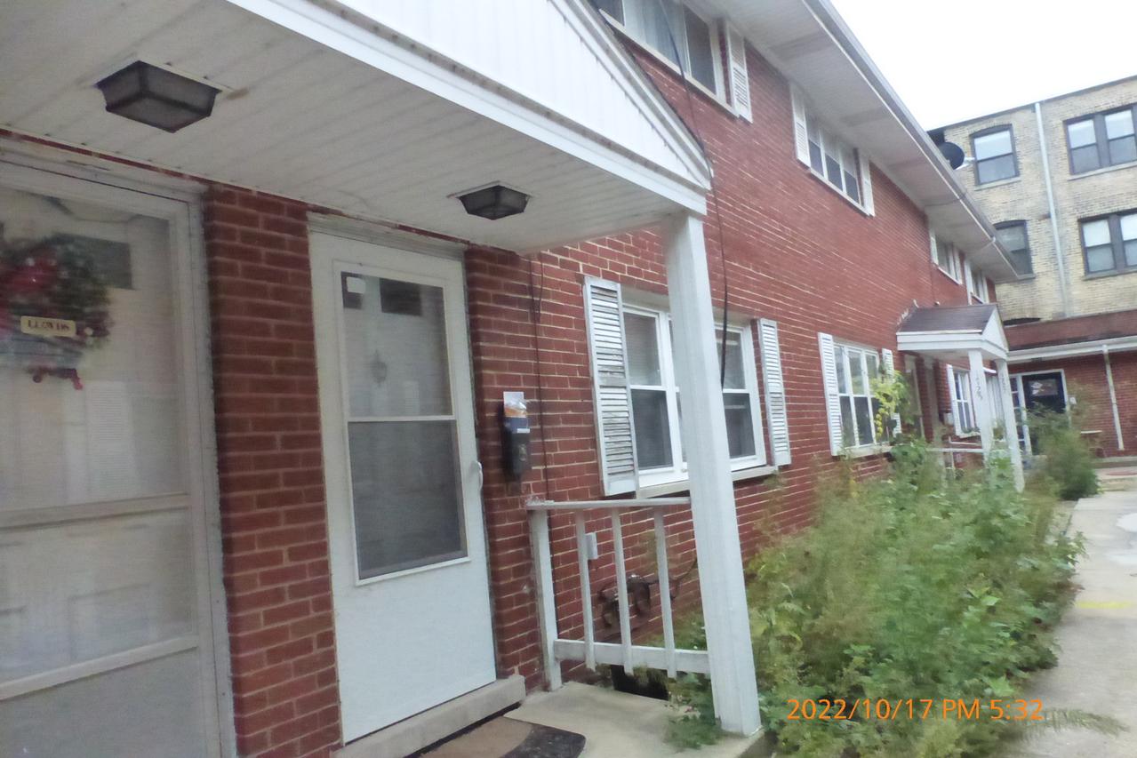 1723 W Thome Ave., Chicago, IL 60660