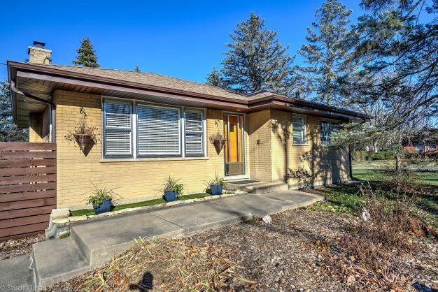 16W700 White Pine Rd., Bensenville, IL 60106