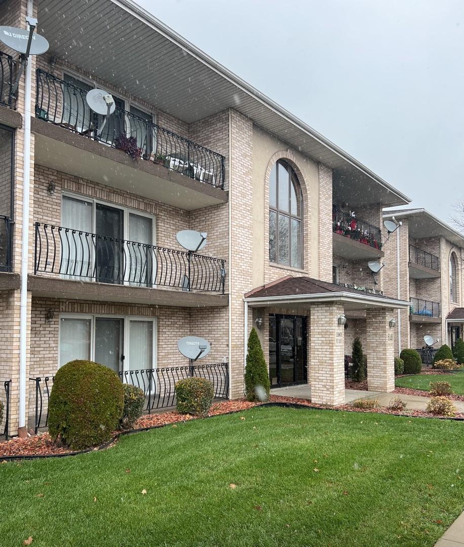 6154 W 63rd St. #1W, Chicago, IL 60638