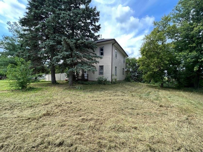 3290 N East Line Rd., Esmond, IL 60129