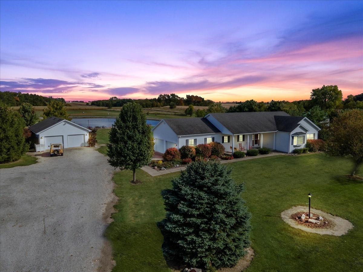 2598A County Road 600 E Rd., Dewey, IL 61840