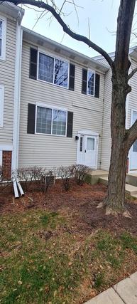 305 E Victoria Cir., North Aurora, IL 60542