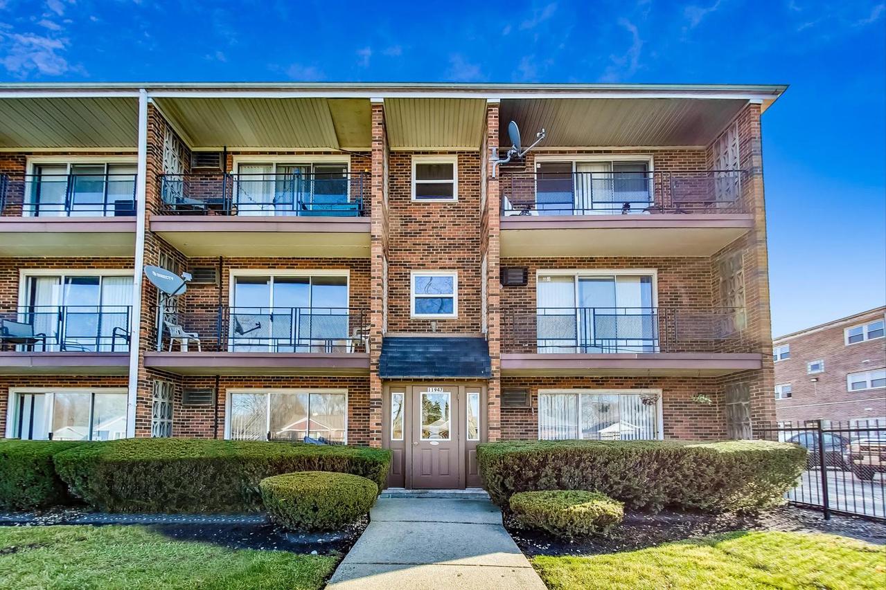 11947 S Hamlin Ave. #2C, Alsip, IL 60803