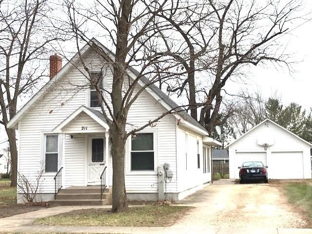 211 Locust St., Marengo, IL 60152