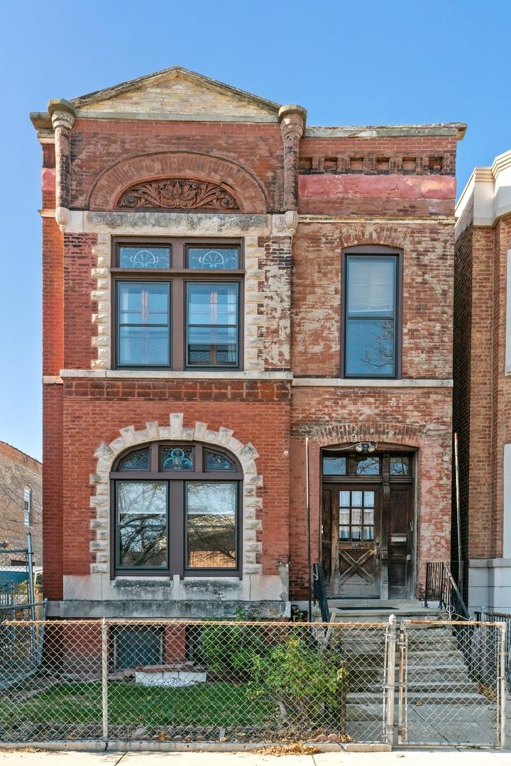 932 S Leavitt St., Chicago, IL 60612
