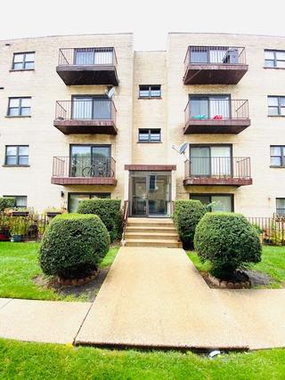 2615 W Foster Ave. #201, Chicago, IL 60625