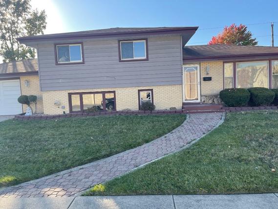 16900 Prince Dr., South Holland, IL 60473
