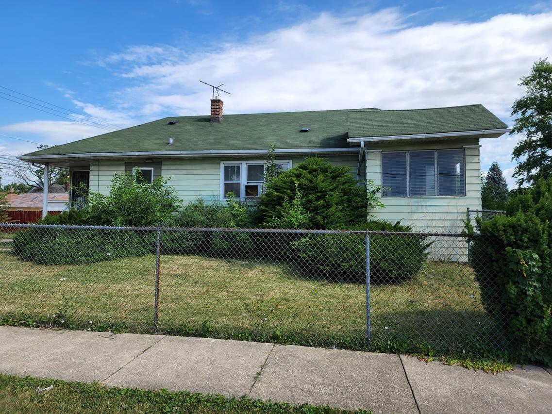 248 S 21st Ave., Maywood, IL 60153