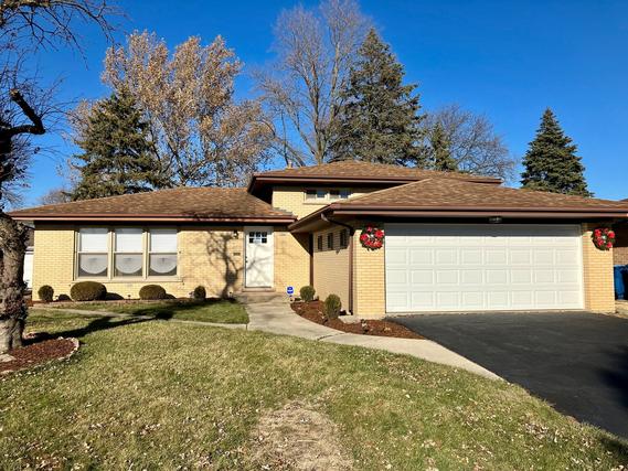 534 E 167th St., South Holland, IL 60473