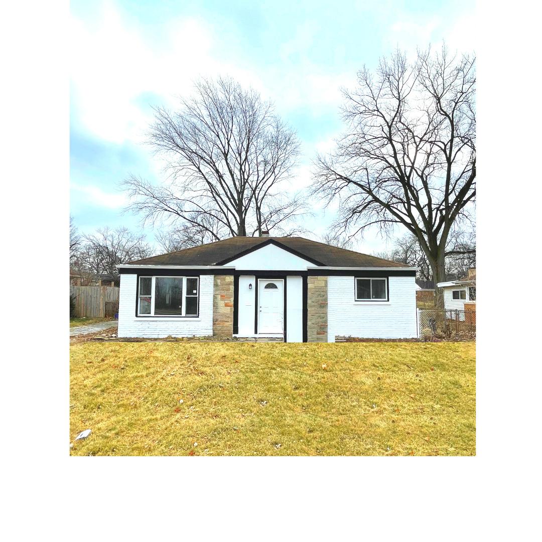 221 Indianwood Blvd., Park Forest, IL 60466