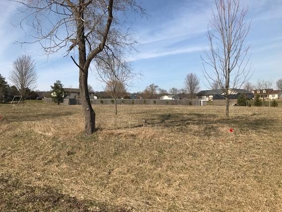 1656 Sir Lawrence Ln., Dixon, IL 61021