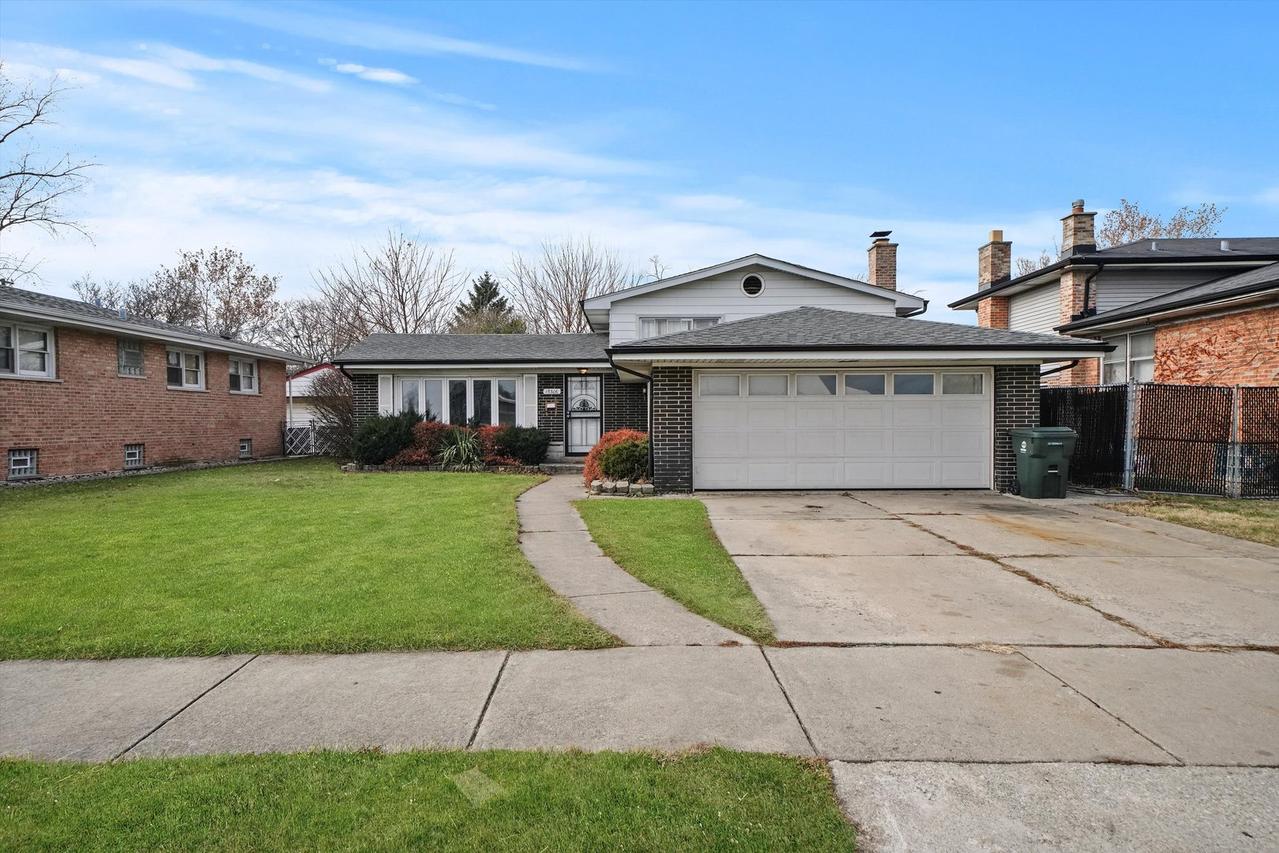 15306 Irving Ave., Dolton, IL 60419
