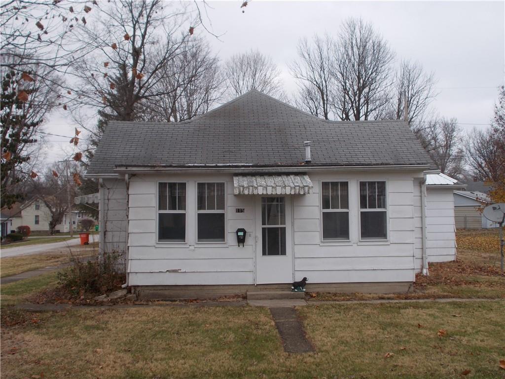 115 W South 5th St., Shelbyville, IL 62565