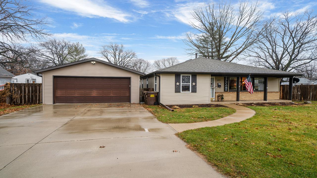 409 S 9th St., Oregon, IL 61061