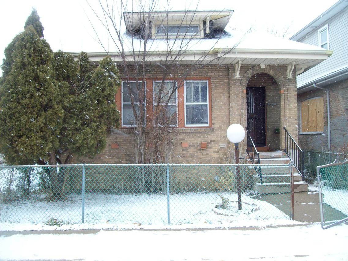 1056 W 104th St., Chicago, IL 60643