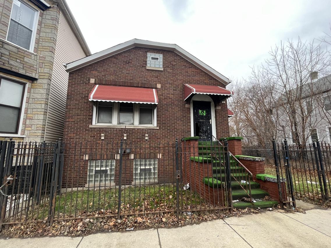 313 W 47th St., Chicago, IL 60609