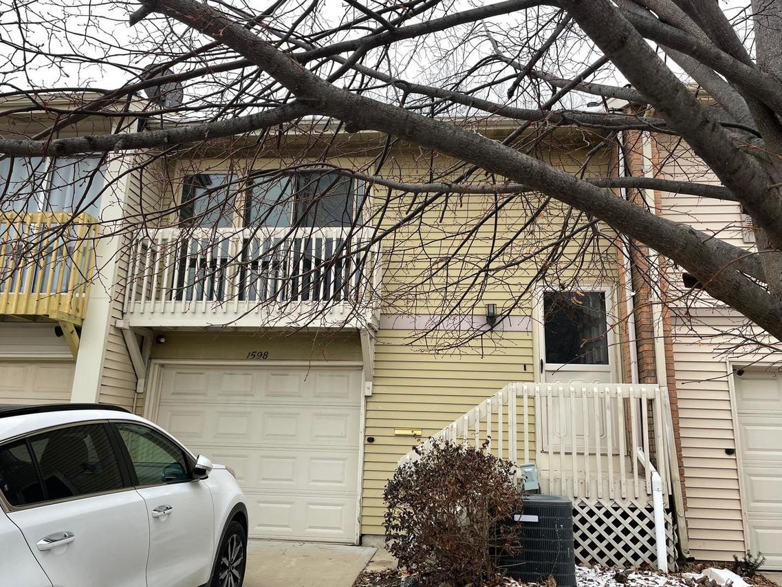 1598 Elder Dr., Aurora, IL 60506