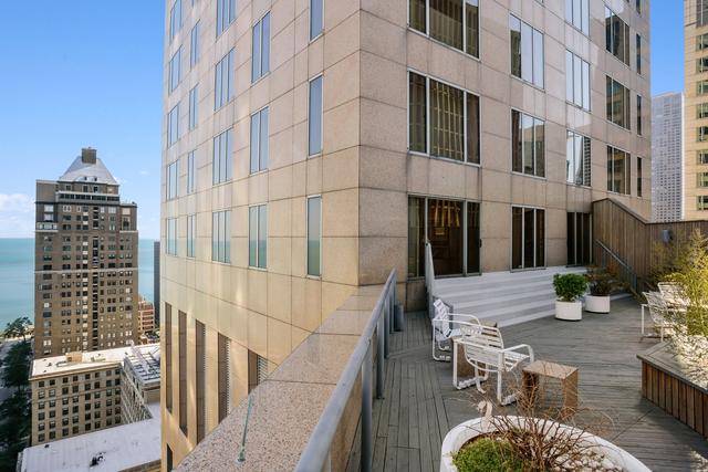 950 N Michigan Ave. #2203, Chicago, IL 60611