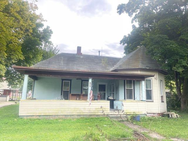 107 Sheridan St., Longview, IL 61852