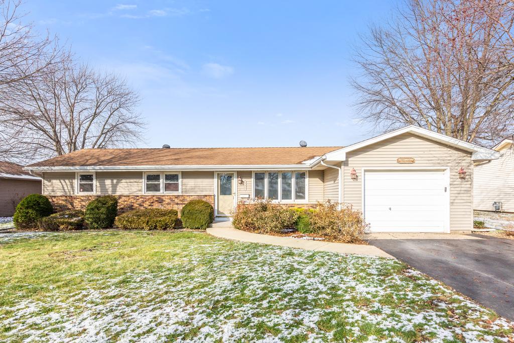 867 Edwin Dr., Bourbonnais, IL 60914