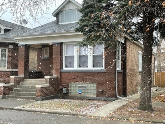 8051 S Laflin St., Chicago, IL 60620